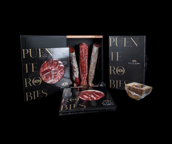 Iberian Hamper to give as a gift: The perfect gift for food lovers.