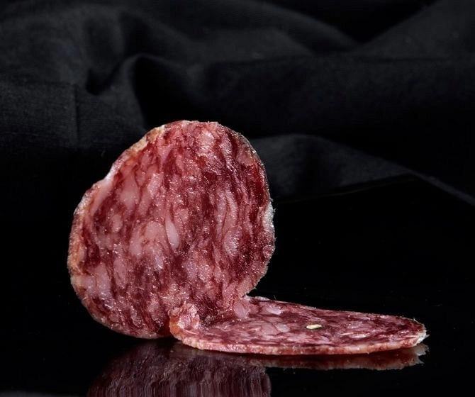 Thin slice of Iberian salami extra Puente Robles